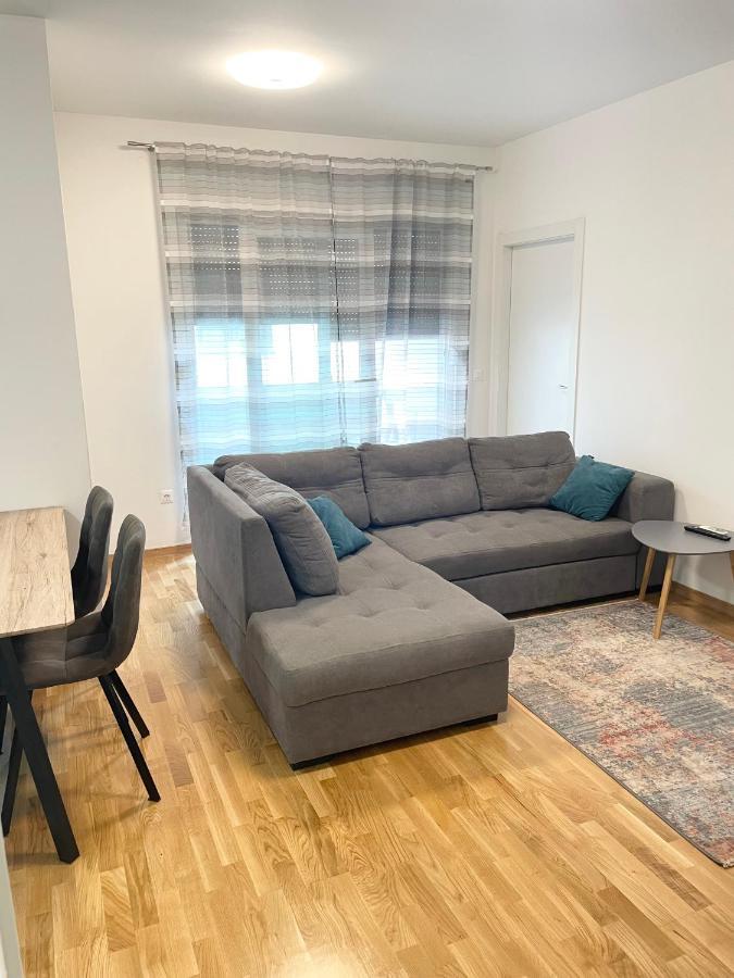 Apartment Diana Zara Parking Free المظهر الخارجي الصورة
